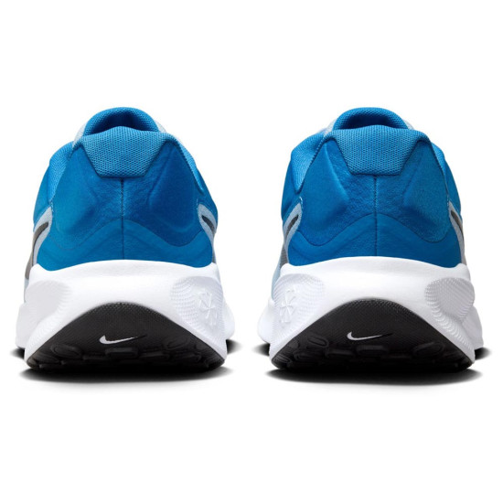 Nike Revolution 7
